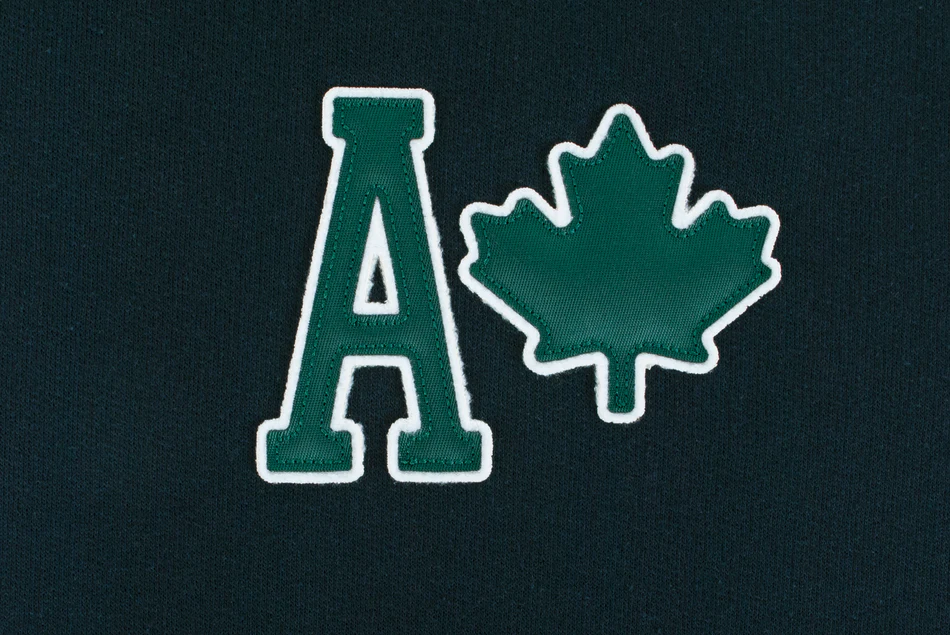 Appliqué double de twill sur feutre souple